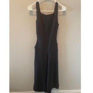 Wilfred Aritzia black jumpsuit size 00